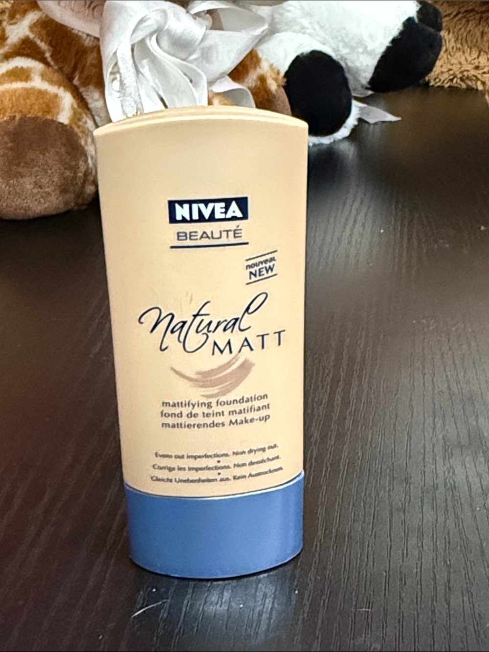 NIVEA Beauté Natural Matt Mattifying Foundation - Beige